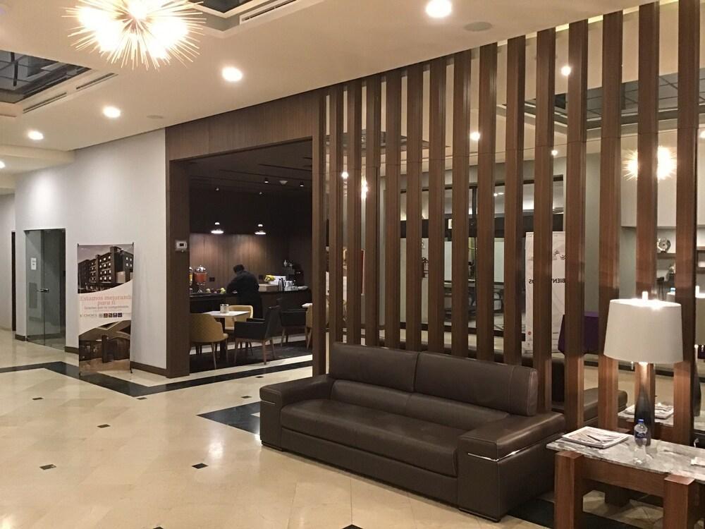Quality Inn Chihuahua San Francisco Екстериор снимка