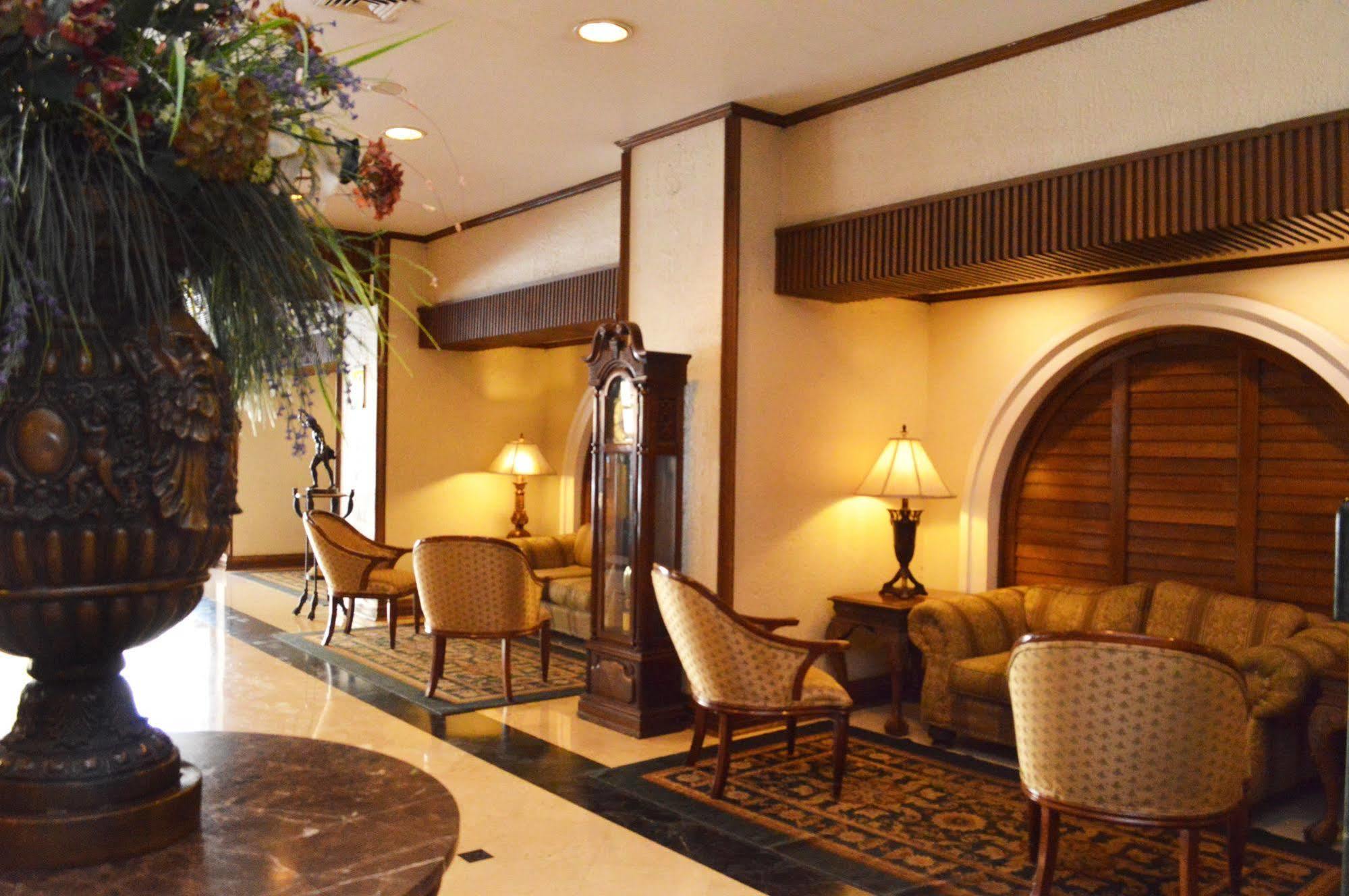 Quality Inn Chihuahua San Francisco Екстериор снимка
